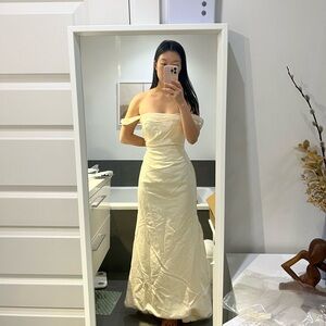 Vintage Sunny Choi 100% Silk Wedding Dress Size 6.